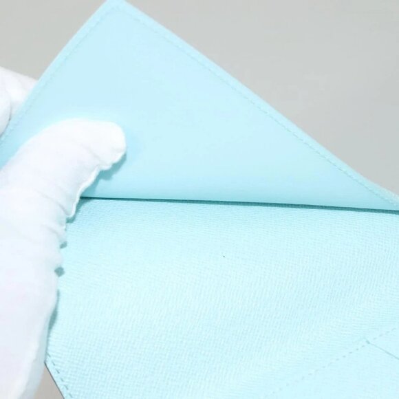 LOUIS VUITTON Christmas Vivienne Couverture Passport Passport Case Auth 132776M - Picture 10 of 16